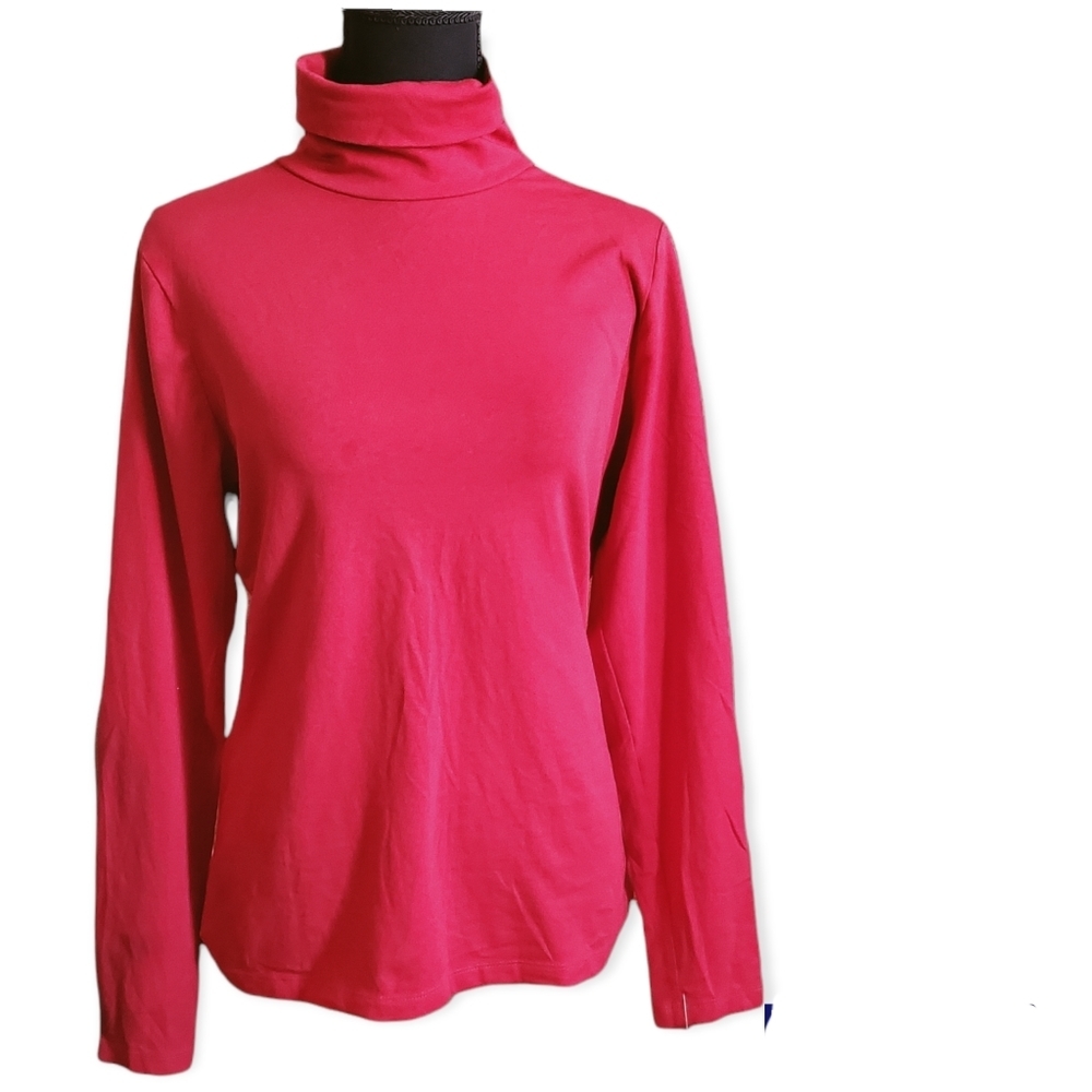 𝅺Time and Tru red long sleeve Turtleneck top size M